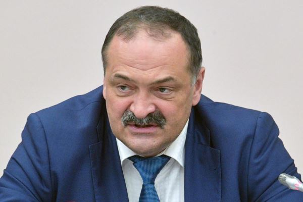 glava-dagestana-predstavil-polnuju-kartinu-napadenija-nanbsppolicejskih-vnbspmahachkale-b6274ce.jpg