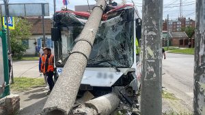 v-rezultate-dtp-trollejbusa-i-avto-v-krasnodare-postradali-chetyre-cheloveka-63bae59.jpg