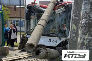 vnbspkrasnodare-chetyre-cheloveka-postradali-vnbspavarii-snbsptrollejbusom-9d10973.jpg